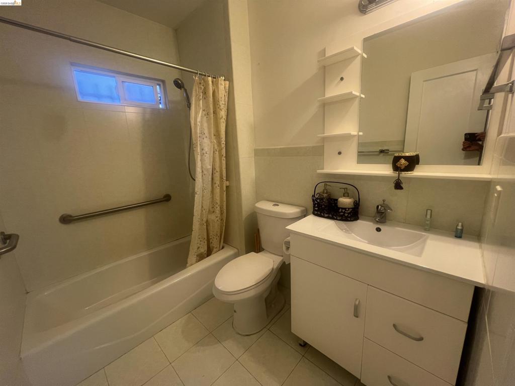 2209 E 22nd Street Property Photo 24