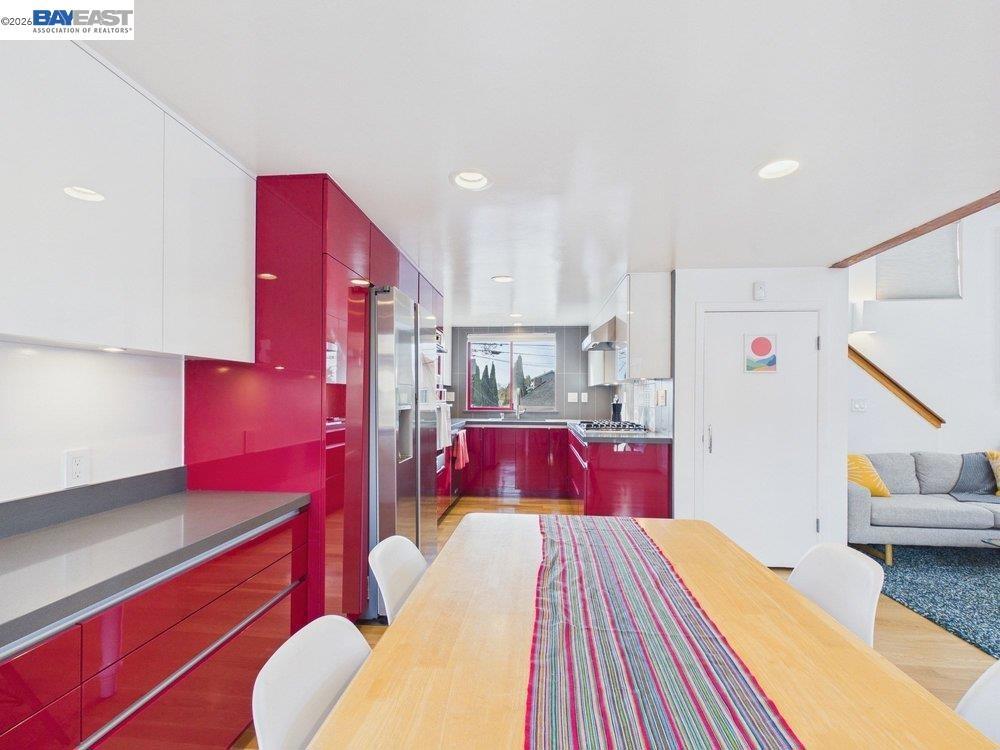 2932 Filbert St Property Photo 10