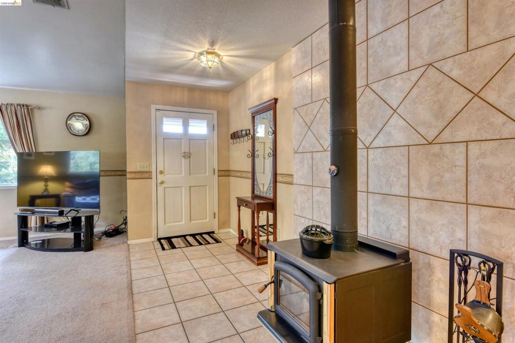 12888 Green Valley Cr Property Photo 11