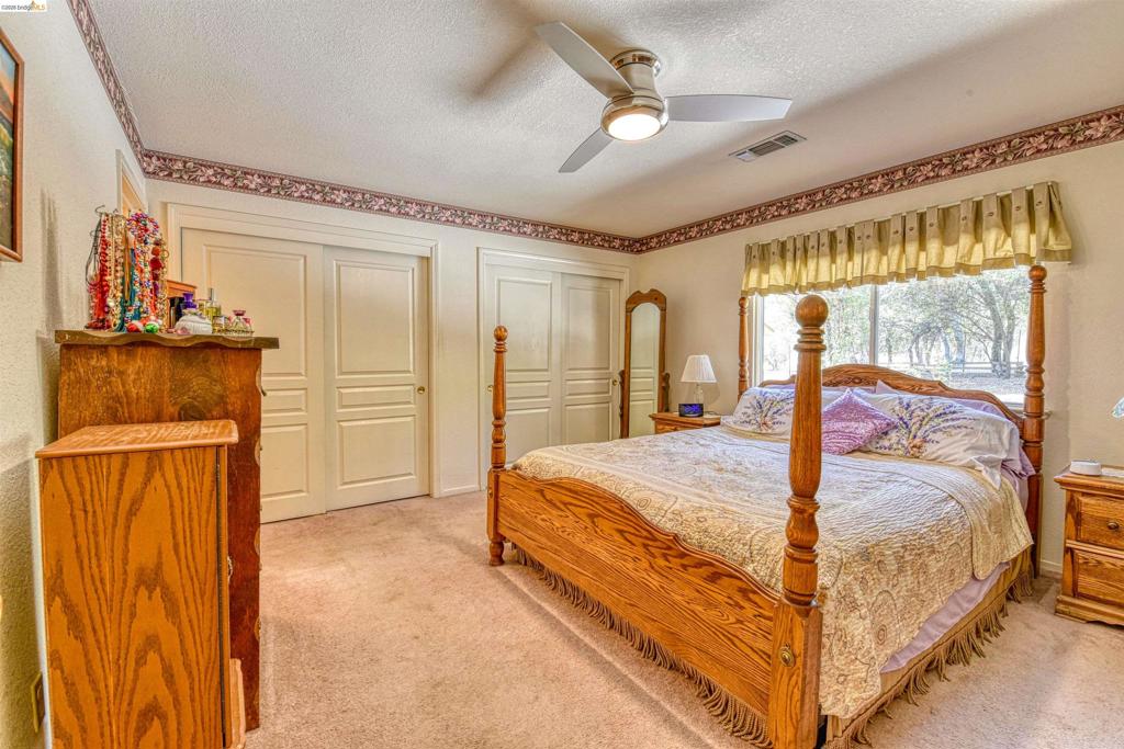 12888 Green Valley Cr Property Photo 17