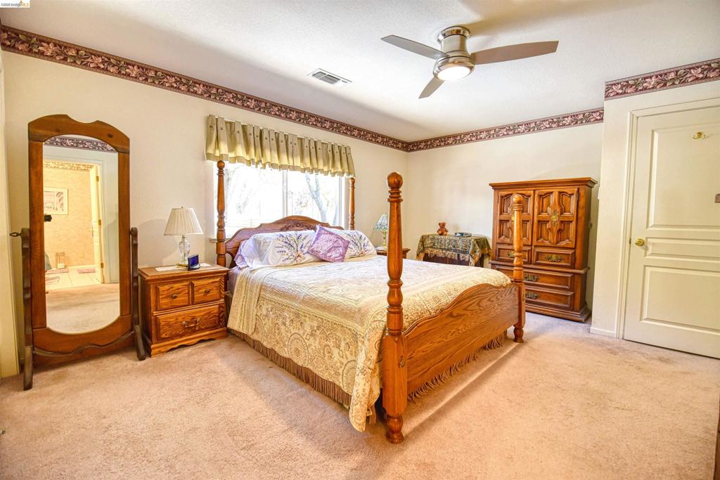 12888 Green Valley Cr Property Photo 18