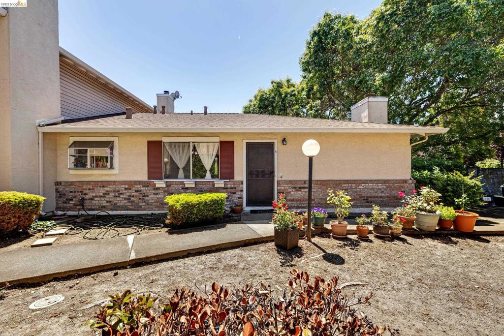 2567 El Portal Dr A Property Photo 1