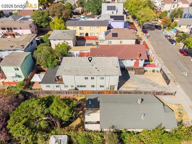 1226 Haskell St Property Photo 18