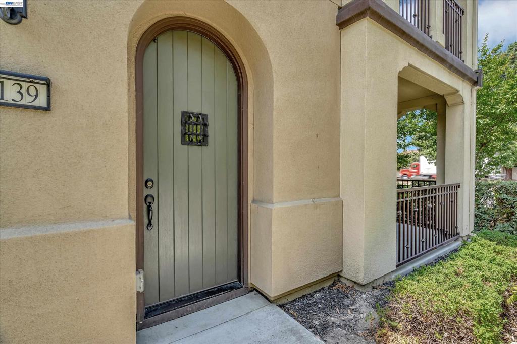 1139 Genco Terrace Property Photo 4
