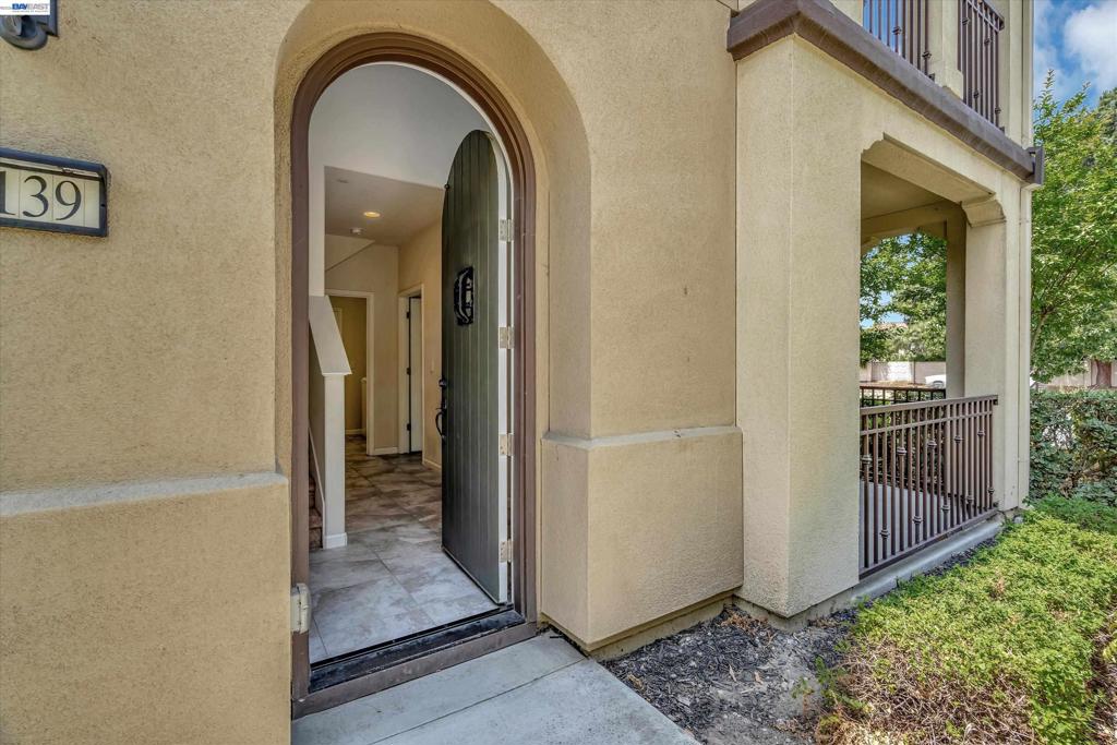 1139 Genco Terrace Property Photo 5