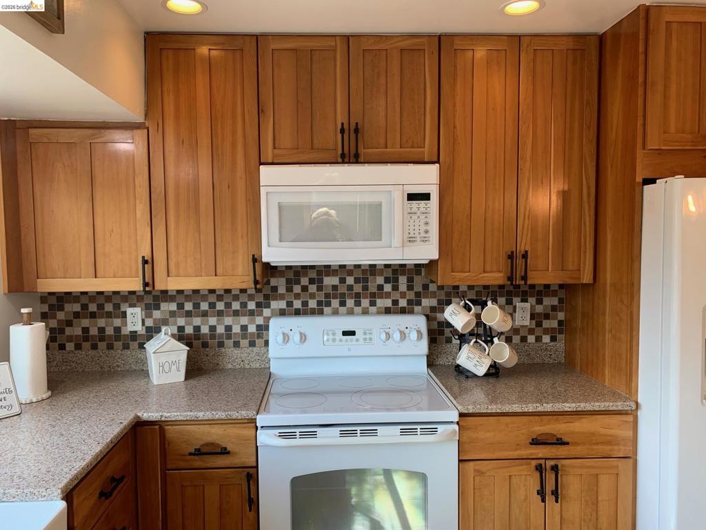 1833 Camino Estrada Property Photo 7