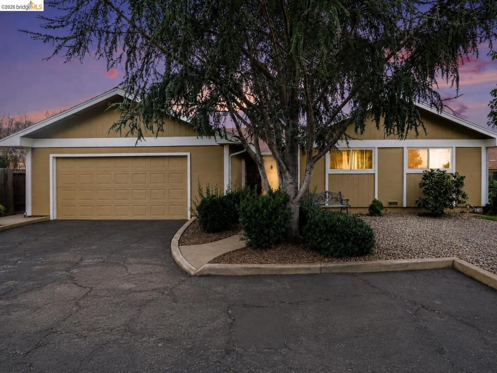 1833 Camino Estrada Property Photo 44