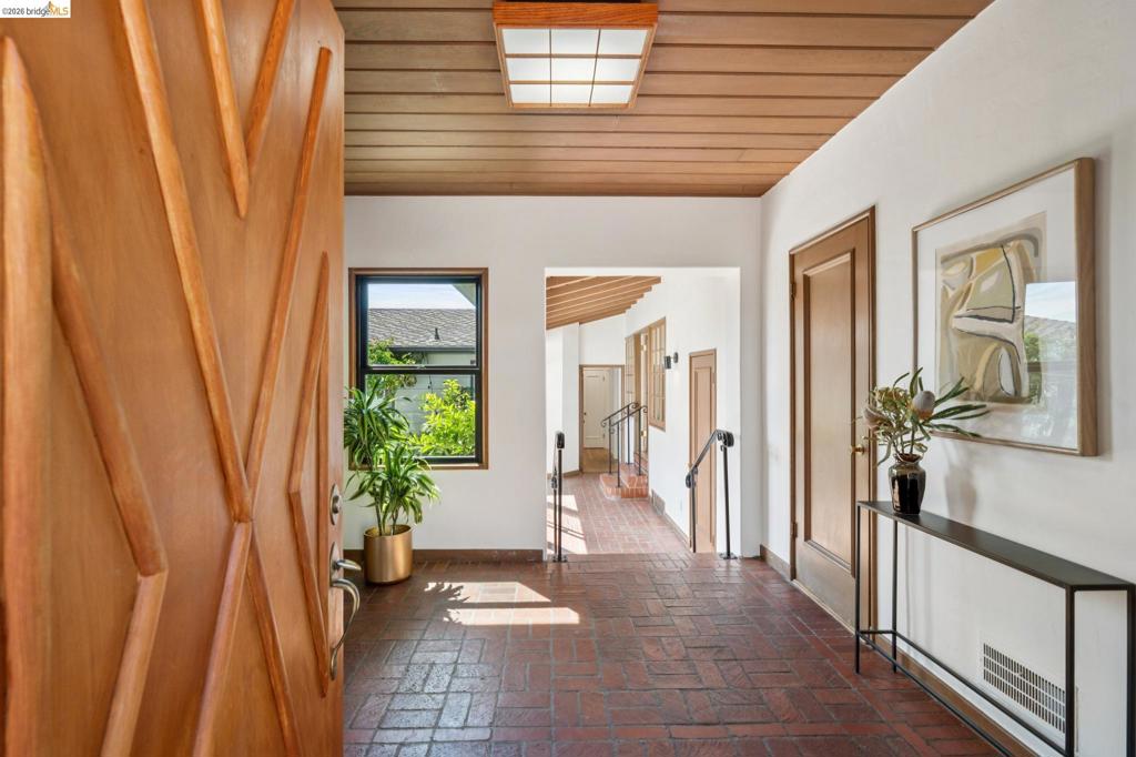 38 Highgate Property Photo 4