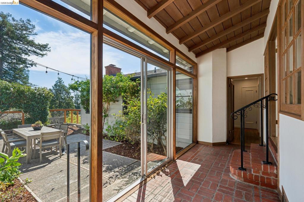 38 Highgate Property Photo 8