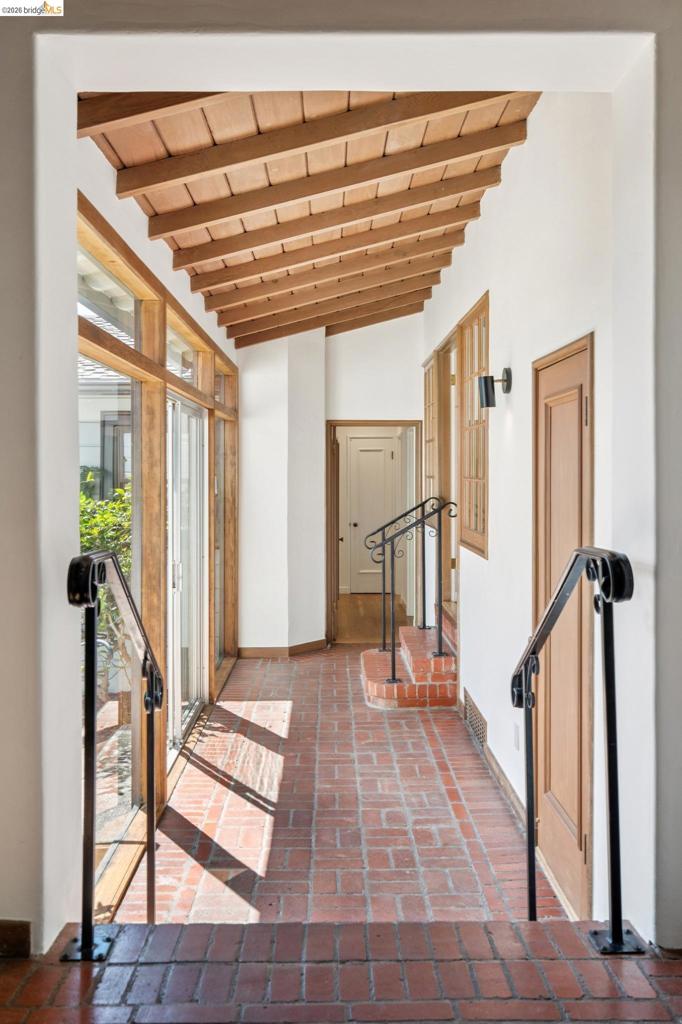 38 Highgate Property Photo 10