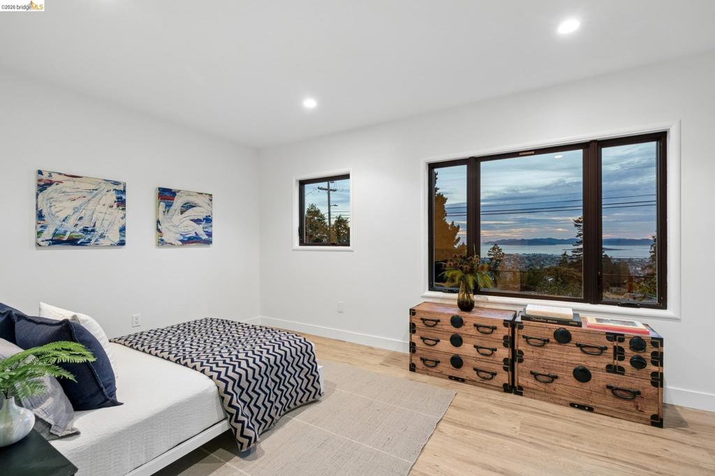 38 Highgate Property Photo 50