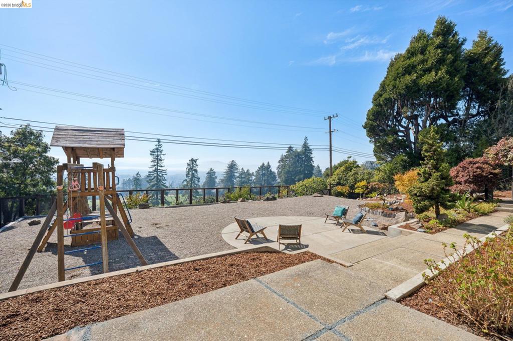38 Highgate Property Photo 59