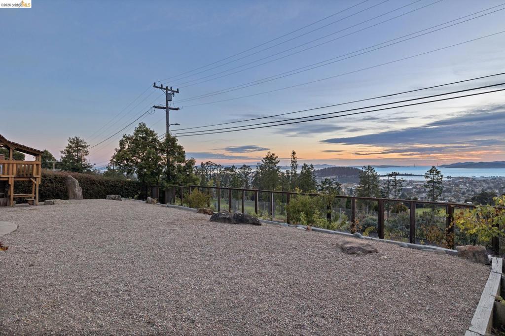 38 Highgate Property Photo 62