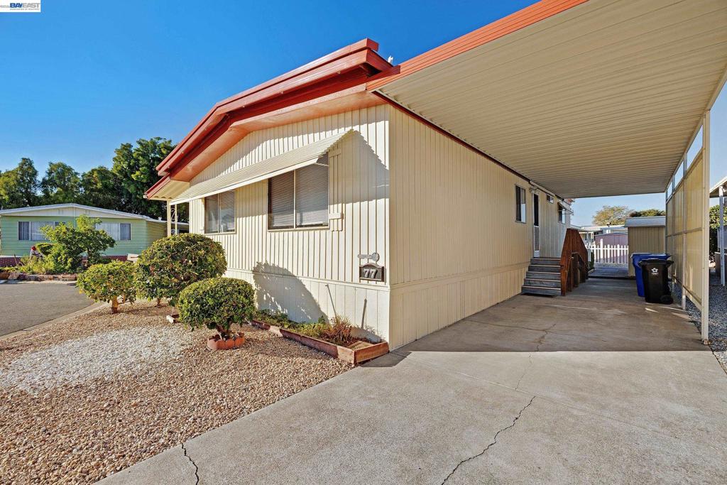 4141 Deep Creek Property Photo 4