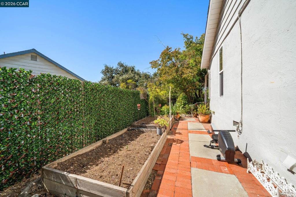 321 Apollo Way Property Photo 59
