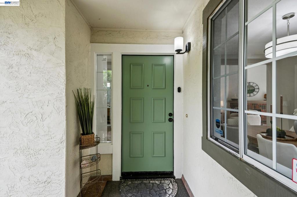 34617 Winslow Ter Property Photo 3