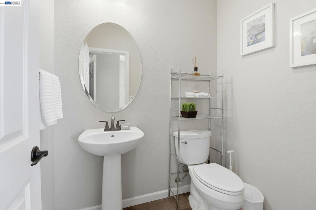 1378 Piper Dr Property Photo 26