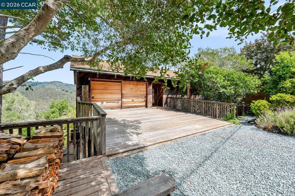 281 Los Altos Dr Property Photo 2