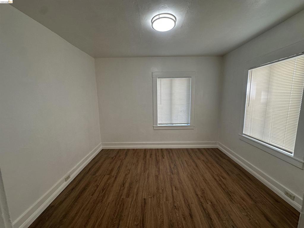 3316 Macarthur Blvd Property Photo 9