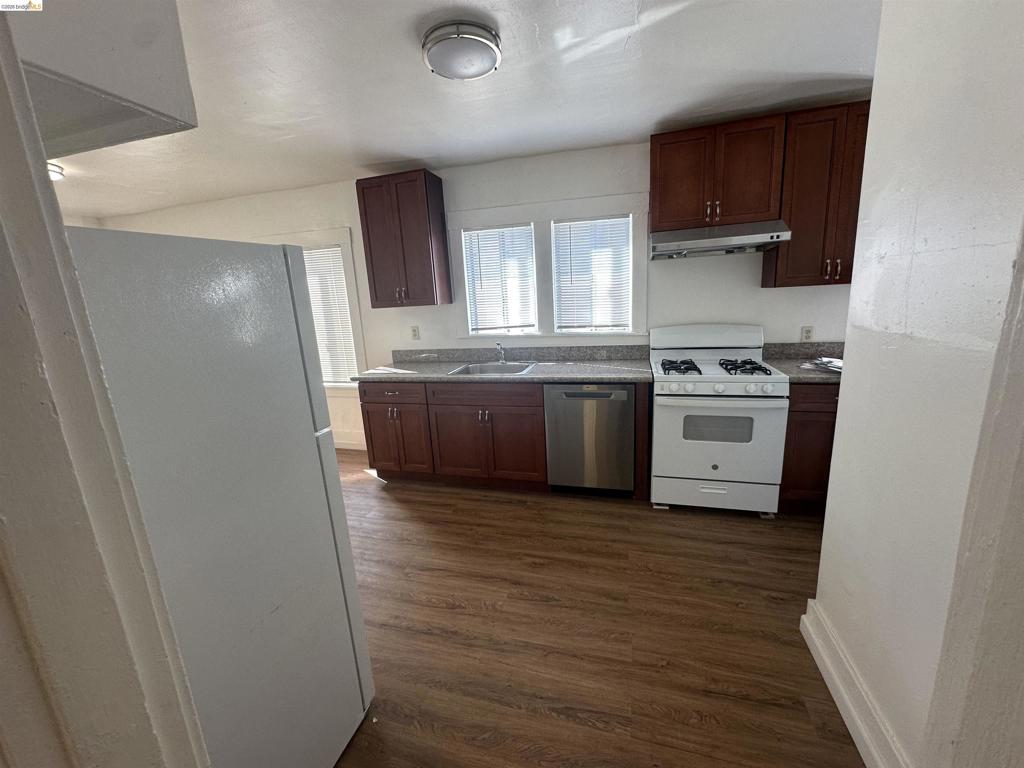 3316 Macarthur Blvd Property Photo 10