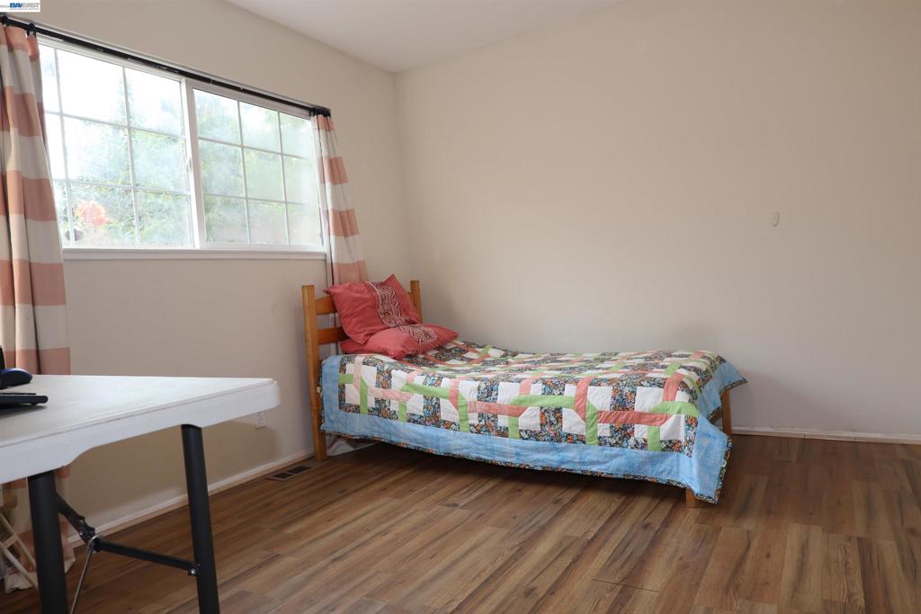 16829 Daryl Ave Property Photo 23