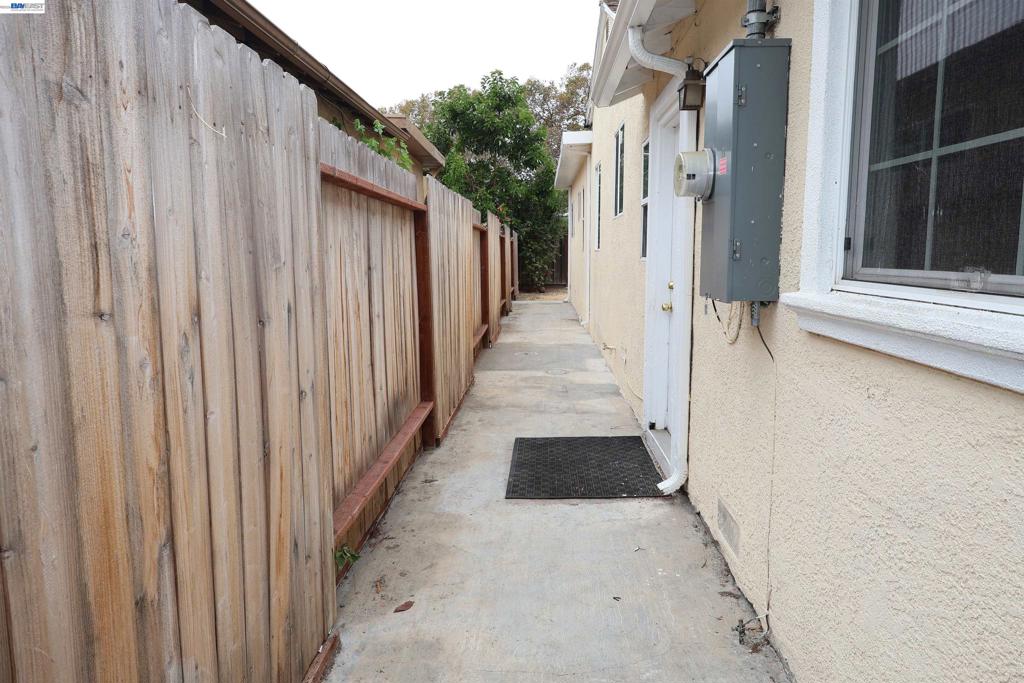 16829 Daryl Ave Property Photo 26