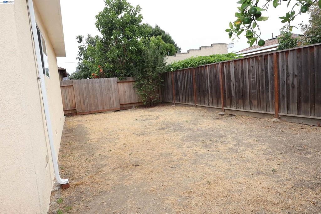 16829 Daryl Ave Property Photo 28