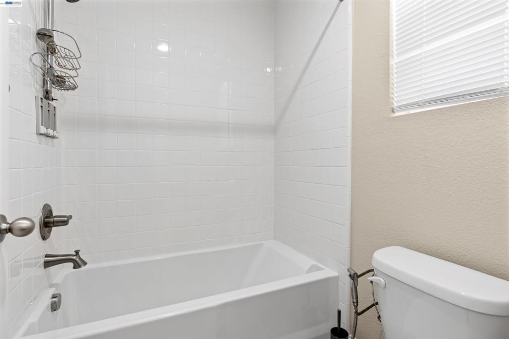 434 W San Juan Dr Property Photo 33