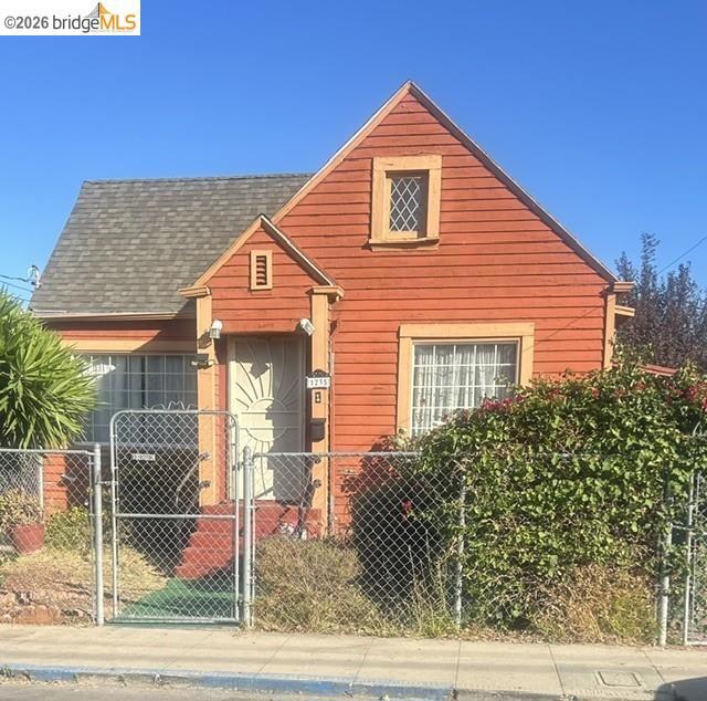 1235 104th Ave Property Photo 1