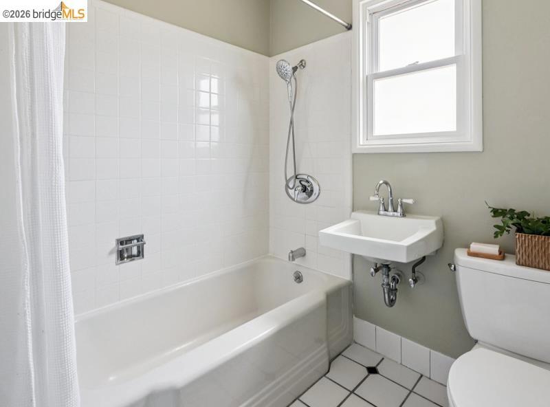 6030 Avila St Property Photo 18