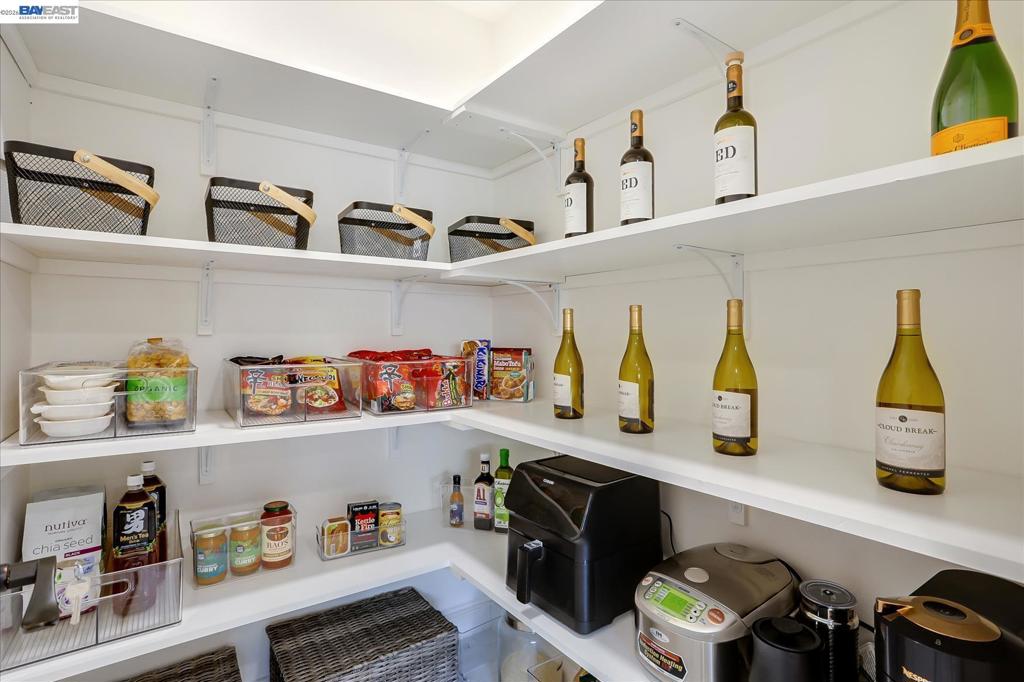 5261 Sussex Pl Property Photo 24