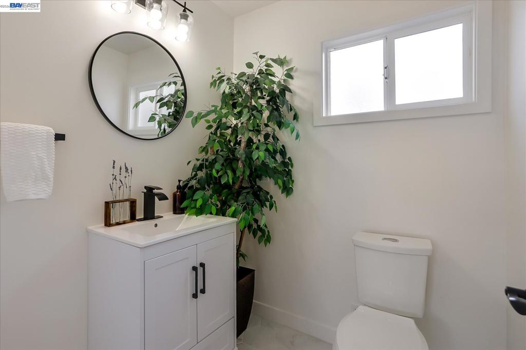 5261 Sussex Pl Property Photo 29