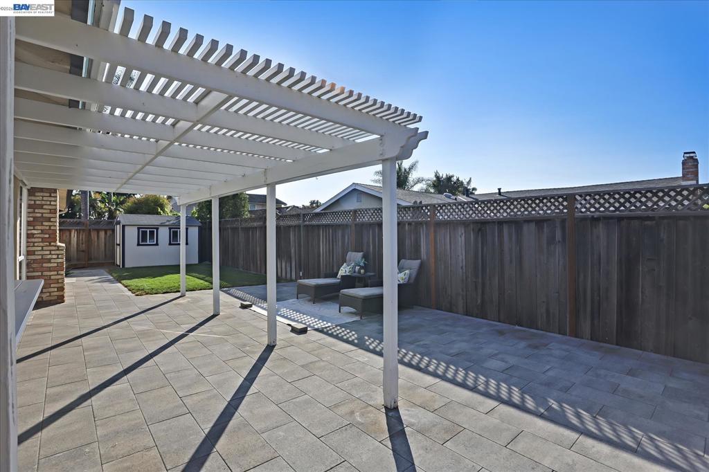5261 Sussex Pl Property Photo 36