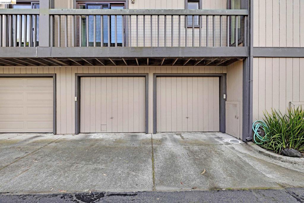 407 Vista Heights Rd Property Photo 24