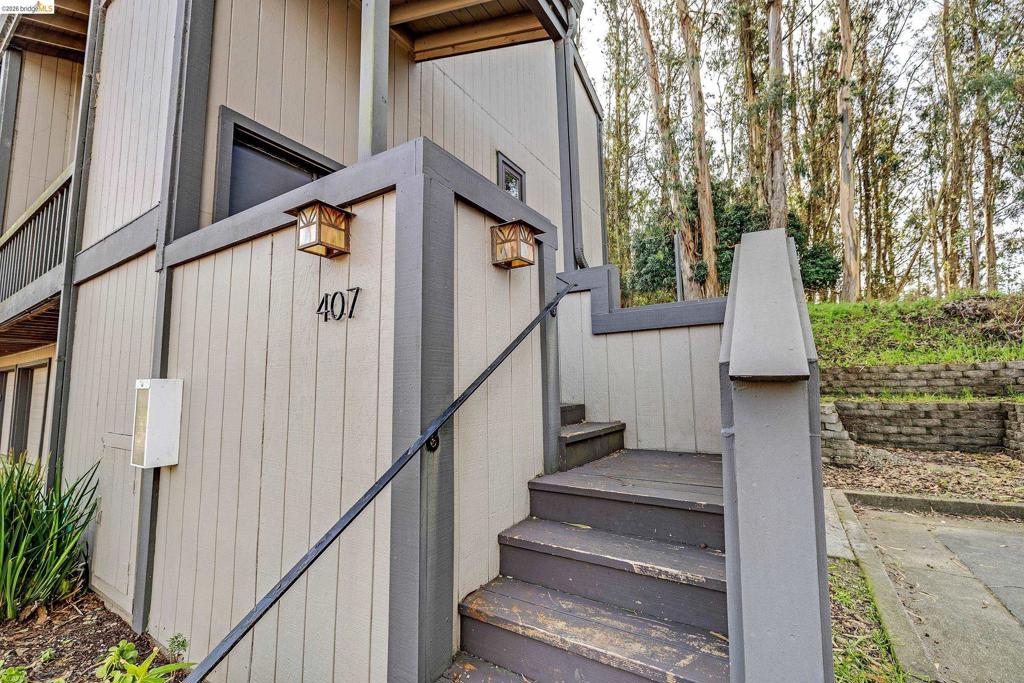 407 Vista Heights Rd Property Photo 26