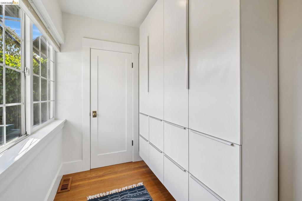1106 Russell St Property Photo 19