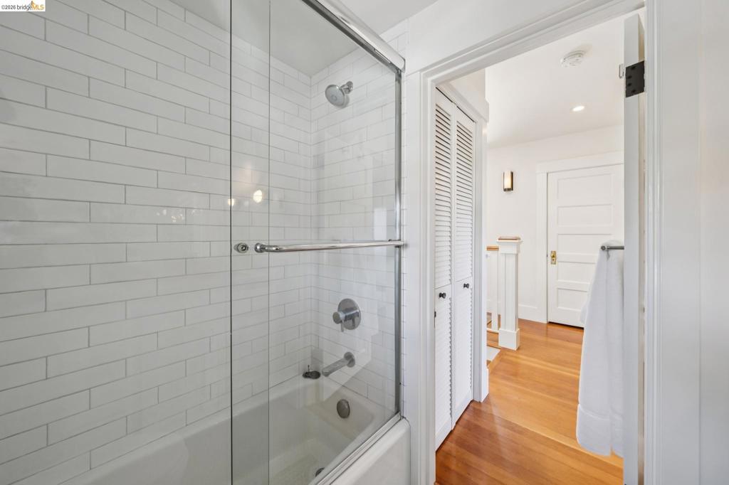 1106 Russell St Property Photo 49