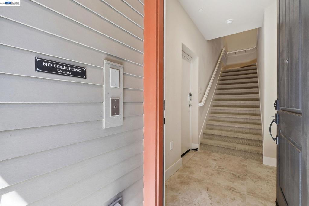 617 Sandalwood Dr 4 Property Photo 6