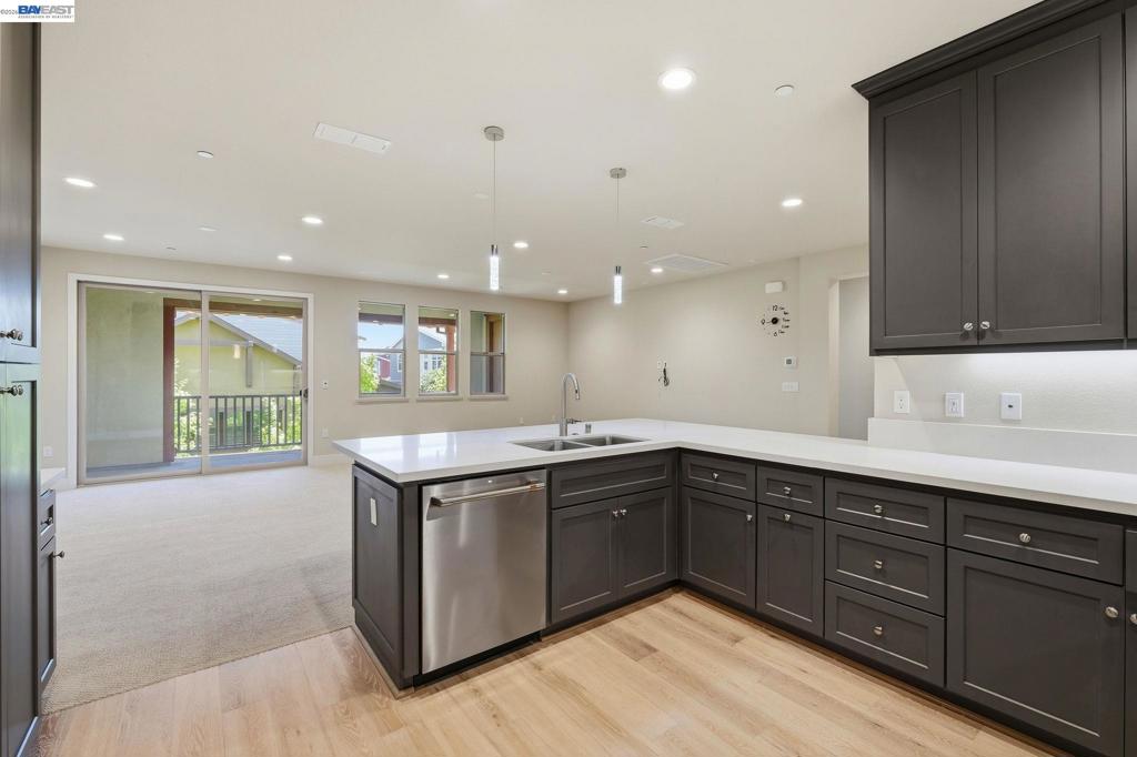 617 Sandalwood Dr 4 Property Photo 15