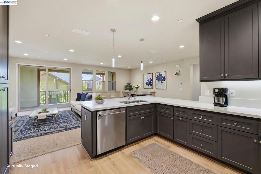 617 Sandalwood Dr 4 Property Photo 16