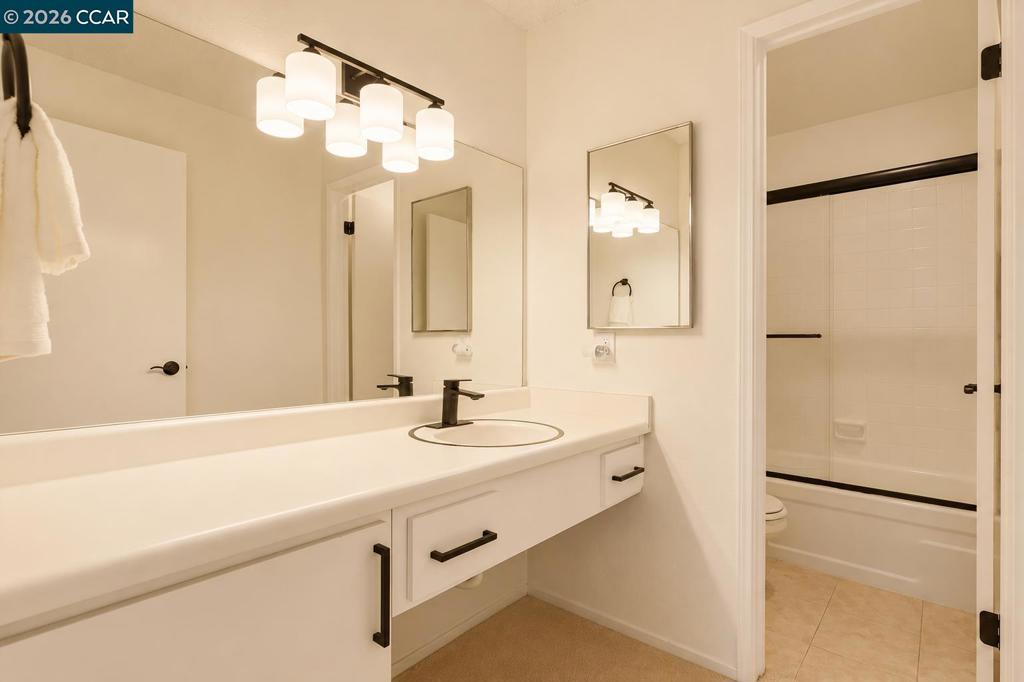 440 N Civic Dr 203 Property Photo 20
