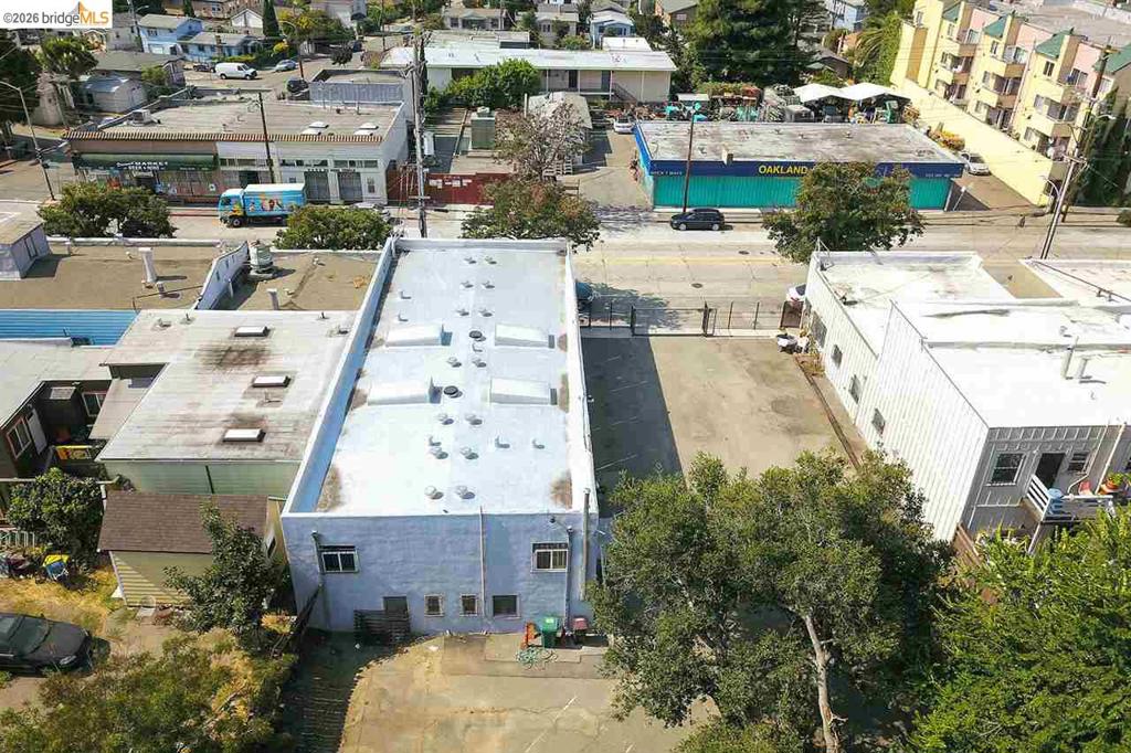 2968 Macarthur Blvd Property Photo 20