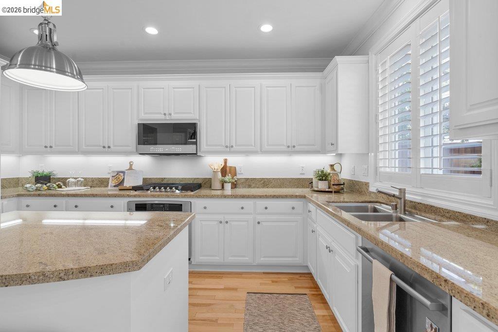 207 Flagship Court Property Photo 14