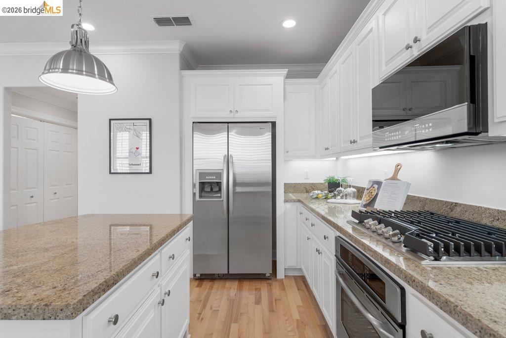 207 Flagship Court Property Photo 16