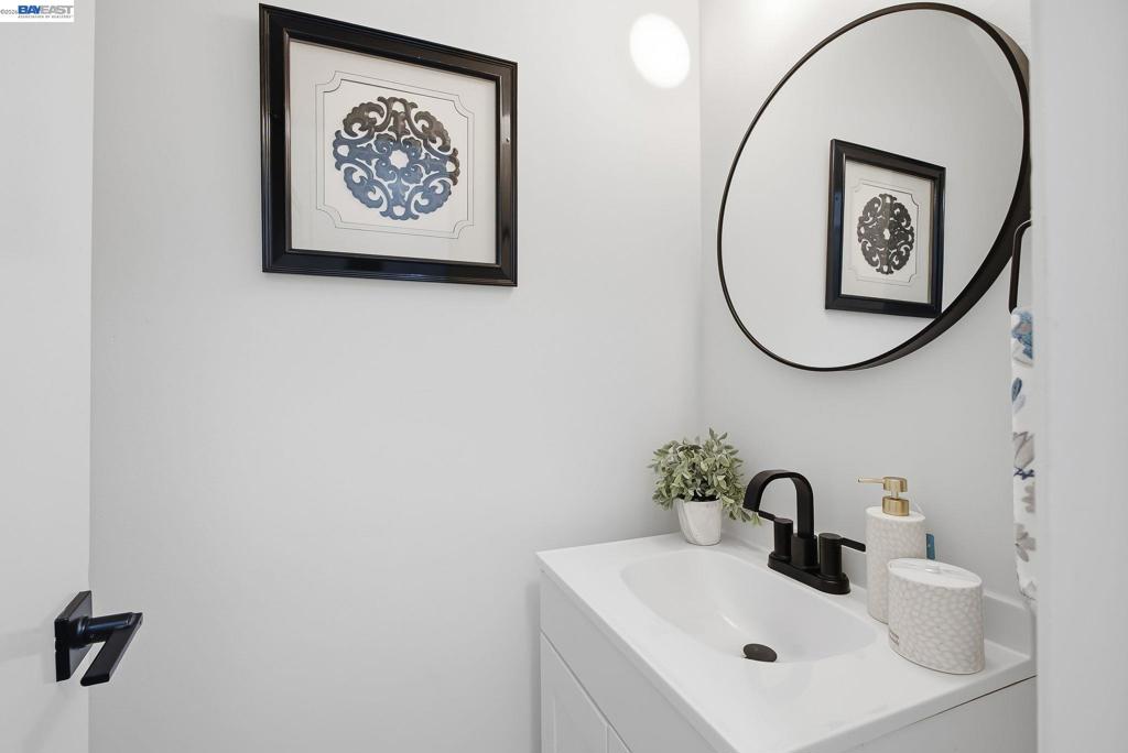 27534 Stromberg Ct Property Photo 13