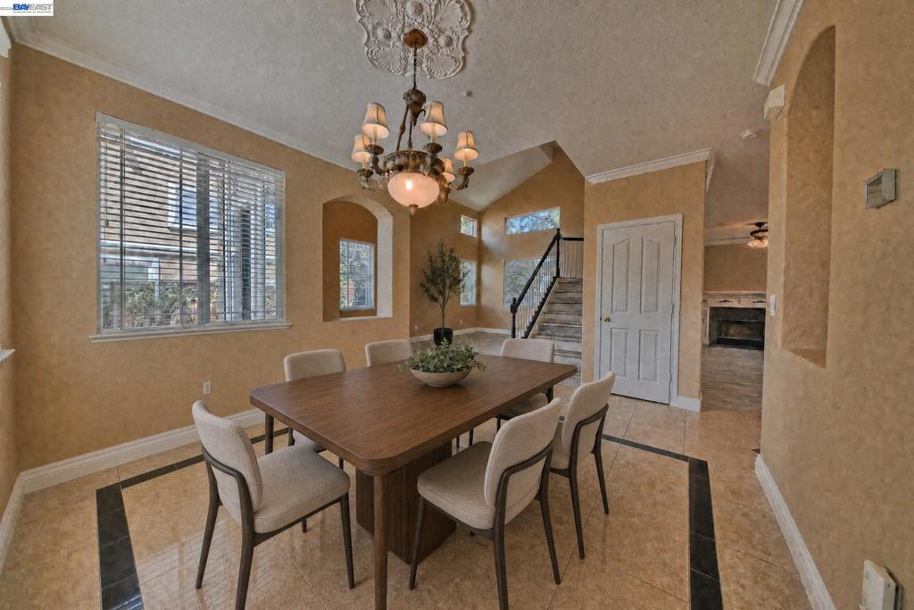 6472 Owl Way Property Photo 6