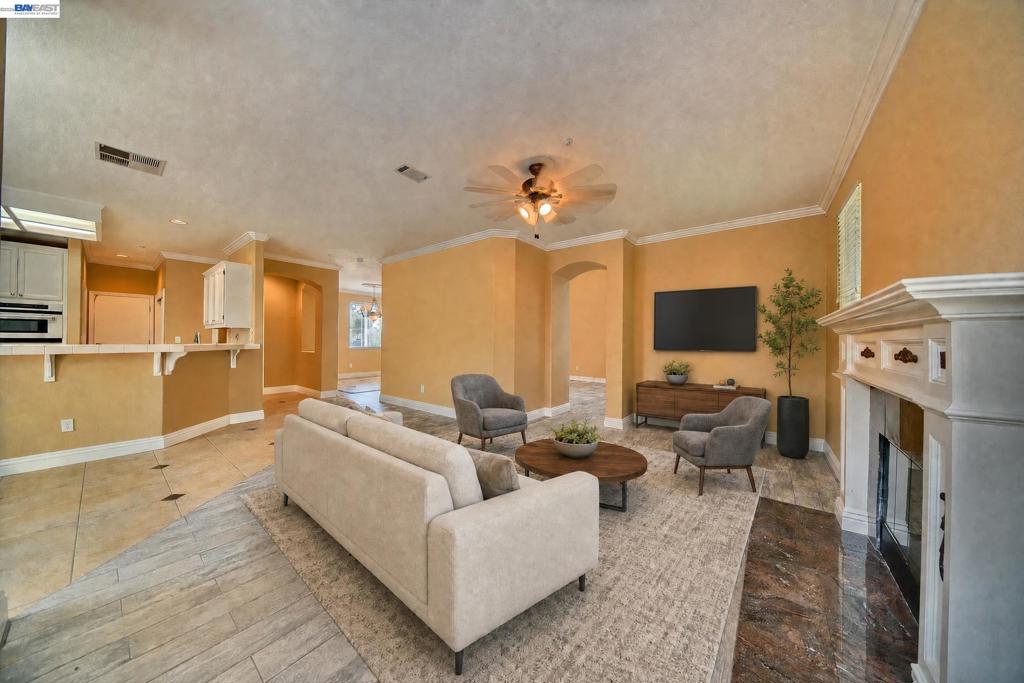 6472 Owl Way Property Photo 9