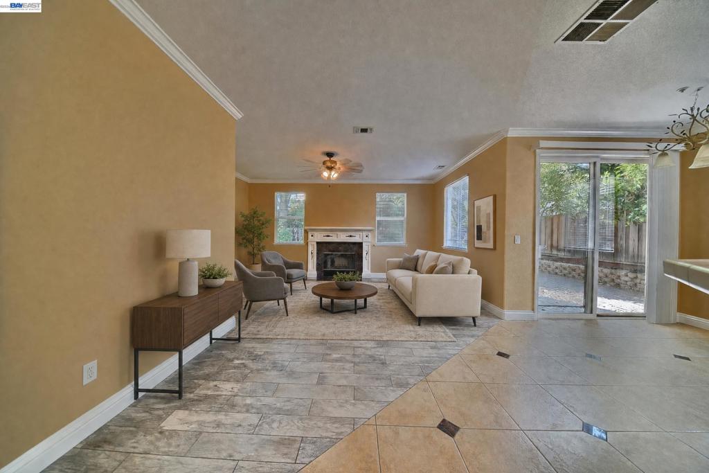 6472 Owl Way Property Photo 12