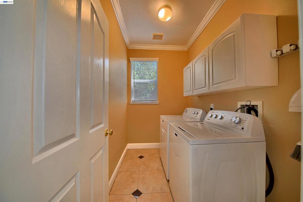 6472 Owl Way Property Photo 16
