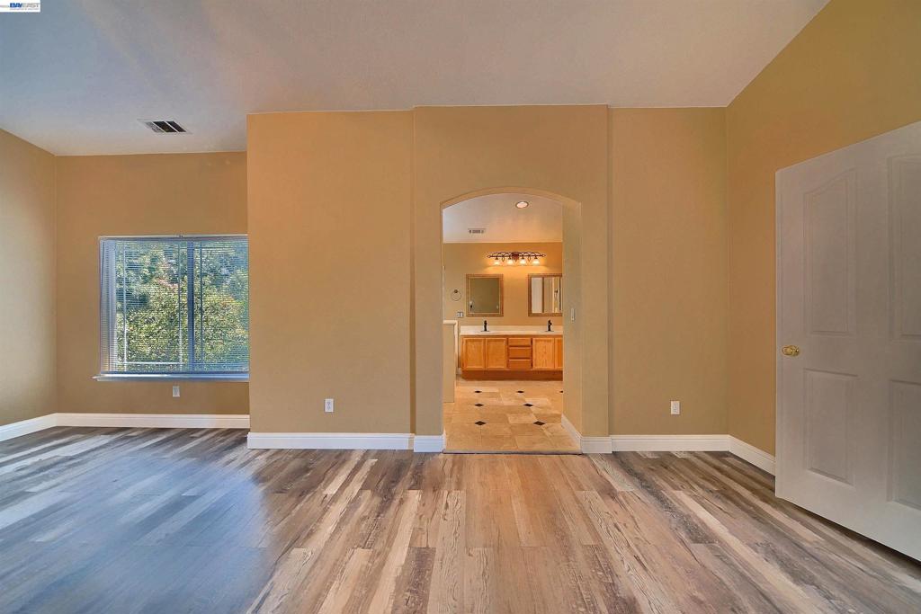 6472 Owl Way Property Photo 19